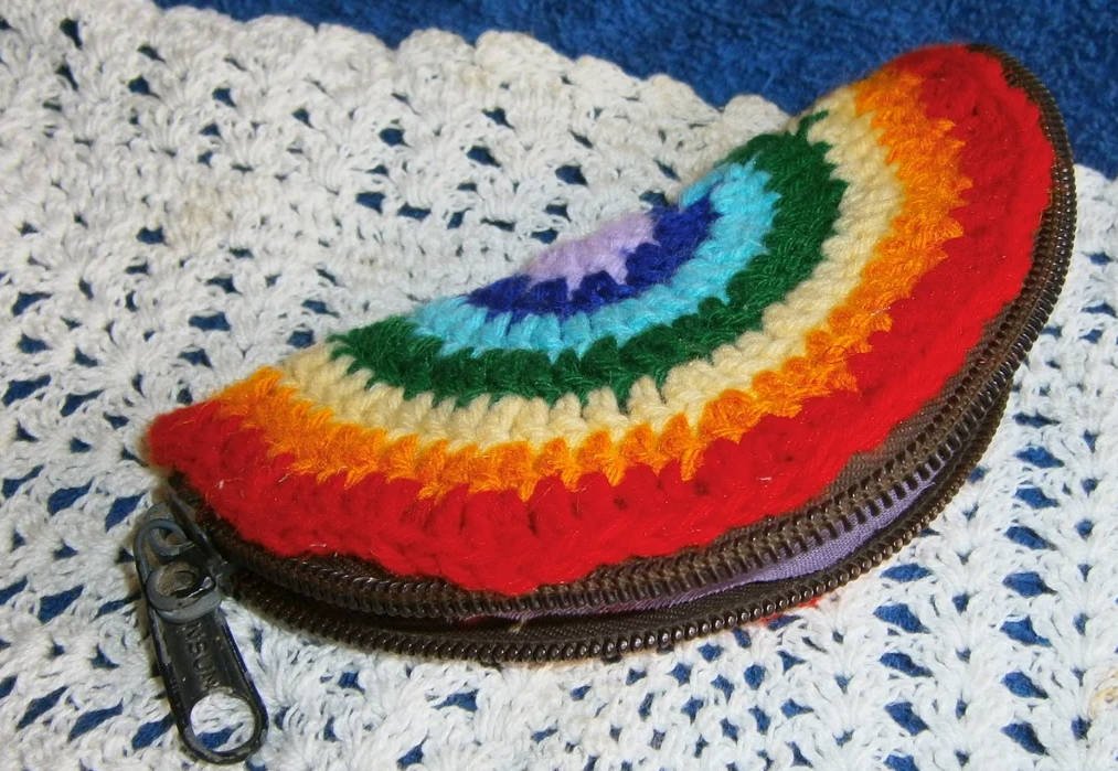 Crochet Rainbow Coin Purse.jpg
