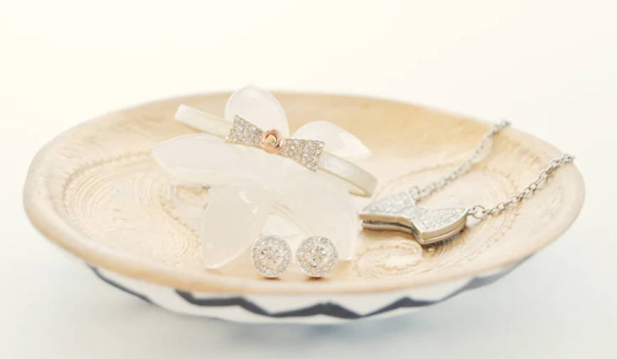 DIY Air Dry Clay Jewelry Dish.jpg