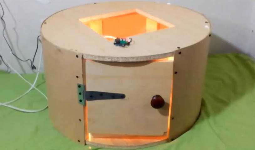 diy Round chick Brooder.jpg