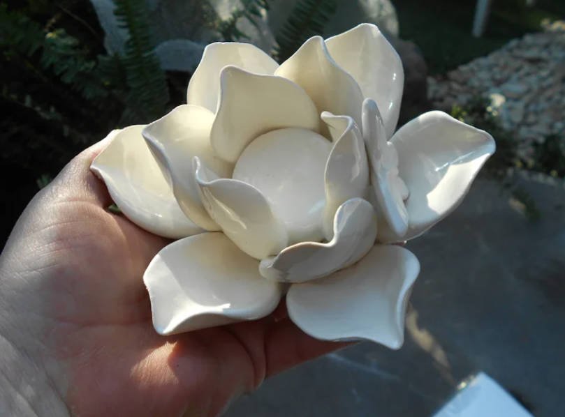 diy air dry clay leaf candleholder.jpg